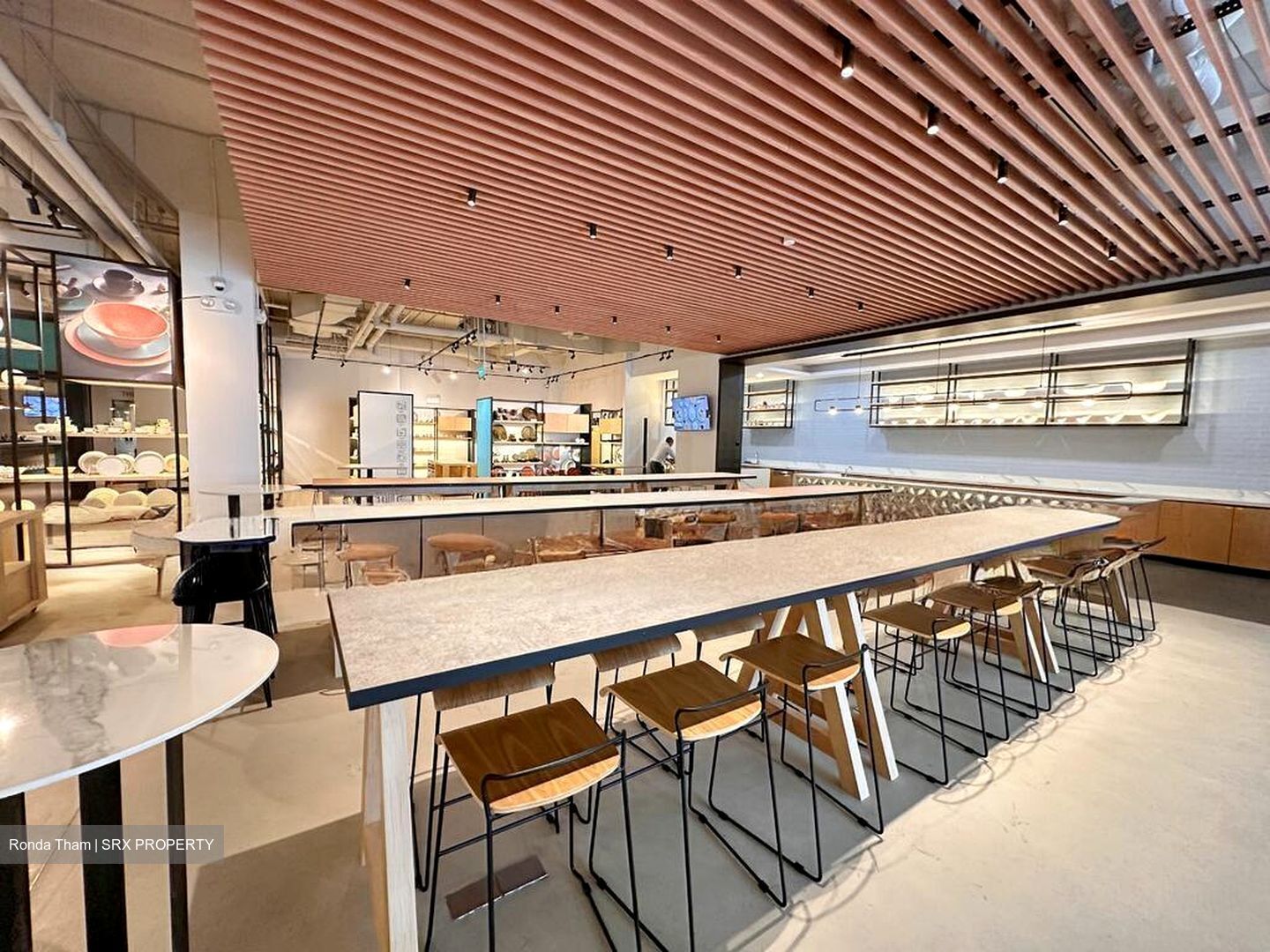 Luzerne Building (D12), Factory #501135391